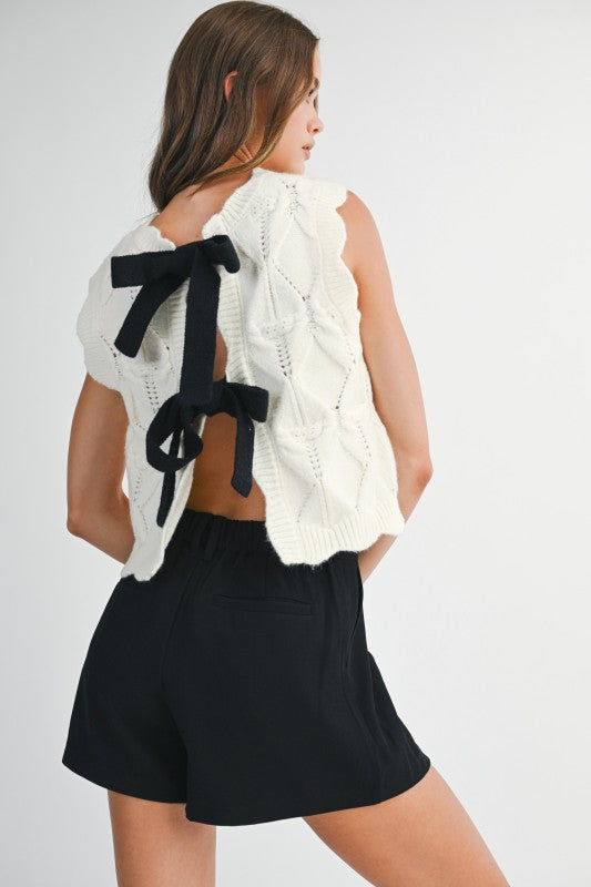 Cable Knit Scalloped Vest With Contrast Bow Tie